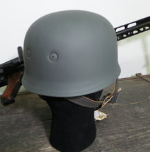 Carica l'immagine nel visualizzatore di Gallery, WW2 Riproduzione Elmetto Paracadutista Esercito Tedesco M38