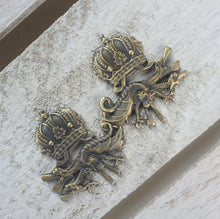 Carica l'immagine nel visualizzatore di Gallery, WW1 Riproduzione Distintivo Sezione Mitragliatrici Maschinengewehrabtelungen