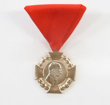 Carica l'immagine nel visualizzatore di Gallery, WW1 Riproduzione della Croce Austriaca Giubileo di Diamante Francesco Giuseppe 1848-1908