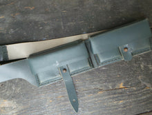 Carica l'immagine nel visualizzatore di Gallery, WW2 Riproduzione Bandoliera Truppa WW2 Verde Scuro Regio Esercito Italiano
