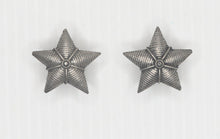 Carica l'immagine nel visualizzatore di Gallery, WW2 Riproduzione Stellette da 20 mm con Vite Regio Esercito Italiano fino al 1945