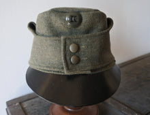 Carica l'immagine nel visualizzatore di Gallery, WW1 Riproduzione Berretto Kaiserschützen-Standschützen Welschtirol