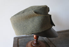 Carica l'immagine nel visualizzatore di Gallery, WW1 Riproduzione Berretto Kaiserschützen-Standschützen Welschtirol