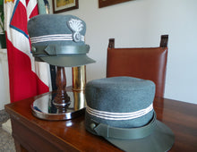 Carica l'immagine nel visualizzatore di Gallery, WW1 Riproduzione Berretto Ufficiale Modello 1909 Regio Esercito Italiano