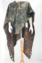 Carica l'immagine nel visualizzatore di Gallery, WW2 Riproduzione Zeltbahn N.1 Tedesca Telo Tenda-Poncho Mimetico Platano Reversibile