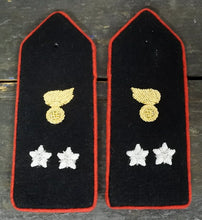 Carica l'immagine nel visualizzatore di Gallery, WW2 RIPRODUZIONE CONTROSPALLINE COLONIALI GRADO TENENTE CC. RR.