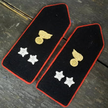 Carica l'immagine nel visualizzatore di Gallery, WW2 RIPRODUZIONE CONTROSPALLINE COLONIALI GRADO TENENTE CC. RR.