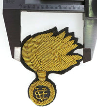 Carica l'immagine nel visualizzatore di Gallery, WW2 Riproduzione Fregio Bustina CC. RR. Regio Esercito Italiano