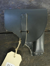 Carica l'immagine nel visualizzatore di Gallery, WW2 Riproduzione Fondina per Pistola Beret.. Mod. 34 Regio Esercito Italiano