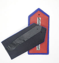 Carica l'immagine nel visualizzatore di Gallery, WW2 Riproduzione Controspalline RR.CC. con Grado da Maresciallo Coloniale