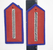 Carica l'immagine nel visualizzatore di Gallery, WW2 Riproduzione Controspalline RR.CC. con Grado da Maresciallo Coloniale