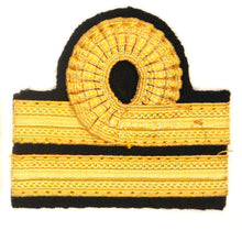 Carica l'immagine nel visualizzatore di Gallery, WW2 Riproduzione Gradi da Tenente Regio Esercito Italiano Mod. 1940 Fondo in panno nero Gallone Oro