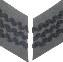 Carica l'immagine nel visualizzatore di Gallery, WW1 Riproduzione Coppia di Gradi da Maresciallo di Reggimento Fondo Grigio Verde Chiaro n2