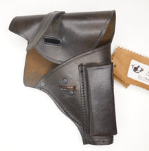 Carica l'immagine nel visualizzatore di Gallery, WW2 Riproduzione Fondina Beretta Mod34 Colore Nero per cinturone Sam Browne