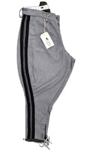 Carica l'immagine nel visualizzatore di Gallery, WW2 Riproduzione Pantalone Modello 1940 Regio Esercito Italiano Colore Grigio Chiaro