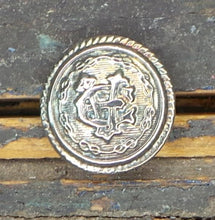 Carica l'immagine nel visualizzatore di Gallery, WW2 Riproduzione Bottone in metallo Controspallina CC-RR