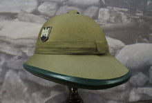 Carica l'immagine nel visualizzatore di Gallery, WW2 Riproduzione Casco Coloniale Tedesco