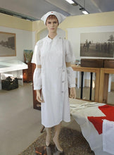 Carica l'immagine nel visualizzatore di Gallery, WW2 Riproduzione Volontaria Crocerossina Croce Rossa Italiana 1934 1945