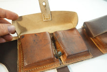 Carica l'immagine nel visualizzatore di Gallery, WW1 WW2 Riproduzione Bandoliera mod 1897/88 Cuoio Invecchiato