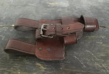Carica l'immagine nel visualizzatore di Gallery, WW2 Riproduzione Fondina Beretta Mod 43 Cuoio