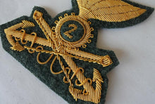 Carica l'immagine nel visualizzatore di Gallery, WW2 Riproduzione Fregio Ufficiale Arma Genio 2° Reggimento Pontieri Berretto Tese Mod 34