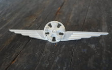 Carica l'immagine nel visualizzatore di Gallery, WW2 Riproduzione distintivo Motoristi Regia Aeronautica