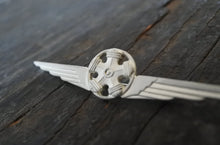 Carica l'immagine nel visualizzatore di Gallery, WW2 Riproduzione distintivo Motoristi Regia Aeronautica