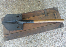 Carica l'immagine nel visualizzatore di Gallery, WW1 WW2 Riproduzione Pala vanghetta soldato Regio Esercito Italiano Prima Guerra Seconfa Guerra Mondiale