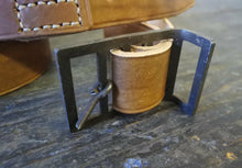 Carica l'immagine nel visualizzatore di Gallery, WW1 Riproduzione Cintura Reggi Giberne 1° Modello Fibbia A L Regio Esercito Cuoio