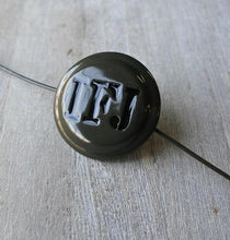 Carica l'immagine nel visualizzatore di Gallery, WW1 Riproduzione Coccarda Berretto IFJ Esercito Austro-Ungarico Verde