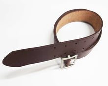 Carica l'immagine nel visualizzatore di Gallery, WW2 Riproduzione Cinturone Marrone Es. Tedesco con Fibbia due punte