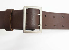 Carica l'immagine nel visualizzatore di Gallery, WW2 Riproduzione Cinturone Marrone Es. Tedesco con Fibbia due punte