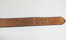 Carica l'immagine nel visualizzatore di Gallery, WW2 Riproduzione Cinturone Marrone Es. Tedesco con Fibbia due punte