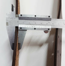 Carica l'immagine nel visualizzatore di Gallery, WW2 Riproduzione Cinturone Marrone Es. Tedesco con Fibbia due punte