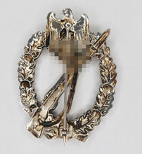 Carica l'immagine nel visualizzatore di Gallery, WW2 - X - Riproduzione Distintivo Assalto Della Fanteria Argento 
