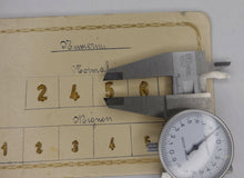 Carica l'immagine nel visualizzatore di Gallery, WW1 WW2 Numeri Originali depoca prezzo al singolo capo