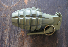 Carica l'immagine nel visualizzatore di Gallery, WW2 - X - Riproduzione Granata Mk2 Verde Adm Simulacri Armi In Resina E Non
