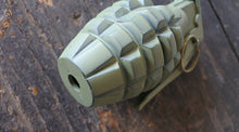 Carica l'immagine nel visualizzatore di Gallery, WW2 - X - Riproduzione Granata Mk2 Verde Adm Simulacri Armi In Resina E Non