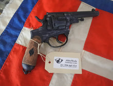Carica l'immagine nel visualizzatore di Gallery, WW1 - X -Simulacro Resina Pistola Bodeo 1889 Regio Esercito Italiano
