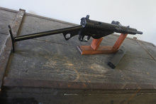 Carica l'immagine nel visualizzatore di Gallery, WW2 - X - Riproduzione Sten Mk Ii Adm Simulacri Resina E Non