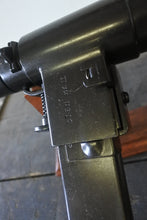 Carica l'immagine nel visualizzatore di Gallery, WW2 - X - Riproduzione Sten Mk Ii Adm Simulacri Resina E Non