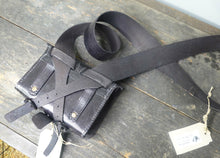 Carica l'immagine nel visualizzatore di Gallery, Far West Riproduzione Borsa Giberna Porta Munizioni Guerra Civile Americana