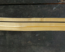 Carica l'immagine nel visualizzatore di Gallery, WW2 Gallone Ufficiale Oro Righa Nera Regio Esercito Italiano h 2,8 cm. Lungo 60 cm.