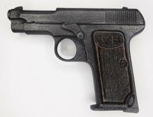 Carica l'immagine nel visualizzatore di Gallery, WW1 - X - Simulacro Pistola Mod 1915 ITALIA In Resina fermacarta Regio Esercito Italiano