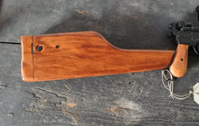 Carica l'immagine nel visualizzatore di Gallery, WW1 - X - Riproduzione Simulacro Pistola Automatica Mauser modello C96 con calcio.