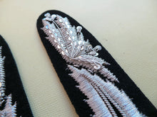 Carica l'immagine nel visualizzatore di Gallery, WW2 Riproduzione Alamari per Uniforme da Ufficiale CC RR Mod 34