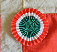 Carica l'immagine nel visualizzatore di Gallery, WW1 WW2 Riproduzione Coccarda Tricolore Diametro 8 cm