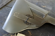 Carica l'immagine nel visualizzatore di Gallery, WW1 Riproduzione Fondina Pistola Glisenti 1910 Regio Esercito Italiano