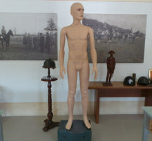 Carica l'immagine nel visualizzatore di Gallery, WW1 WW2 MANICHINO M. 1 ESPOSIZIONE UNIFORMI REGIO ESERCITO ITALIANO