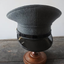 Carica l'immagine nel visualizzatore di Gallery, WW2 RIPRODUZIONE BERRETTO TESA MODELLO 1934 REGIO ESERCITO ITALIANO PANNO GRIGIOVERDE